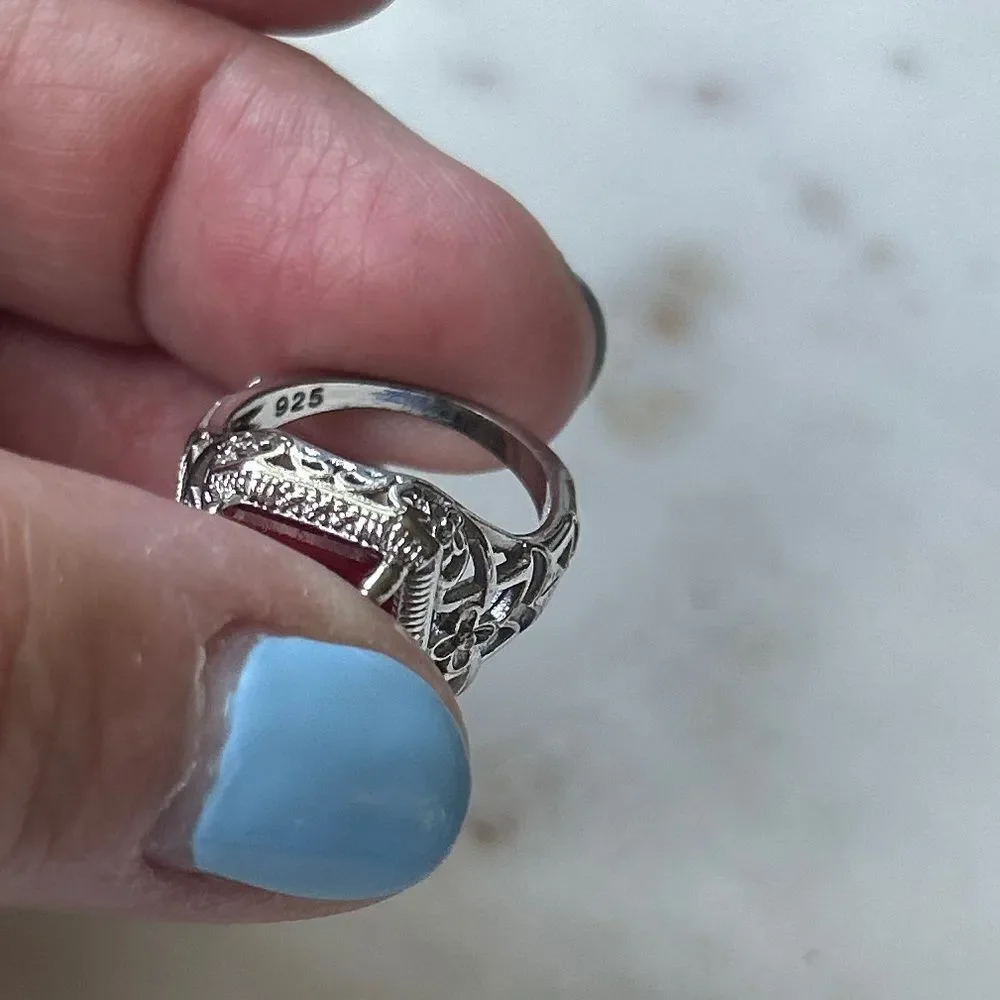 Classic Sterling Silver and‎ Red Gemstone filigree Ring size 6 - Picture 5 of 5